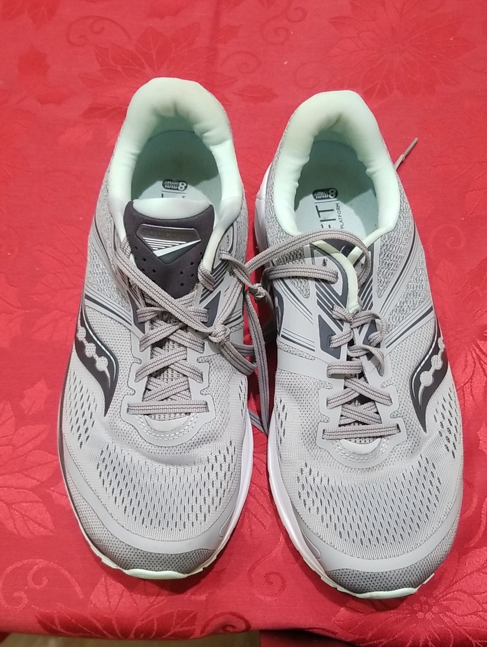 Saucony Women’s Light Gray and Mint Lace-Up Running Shoes